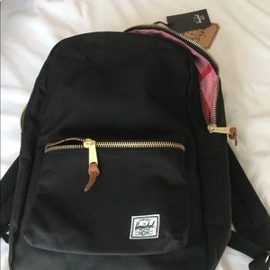Black Herschel 11L backpack NWT
